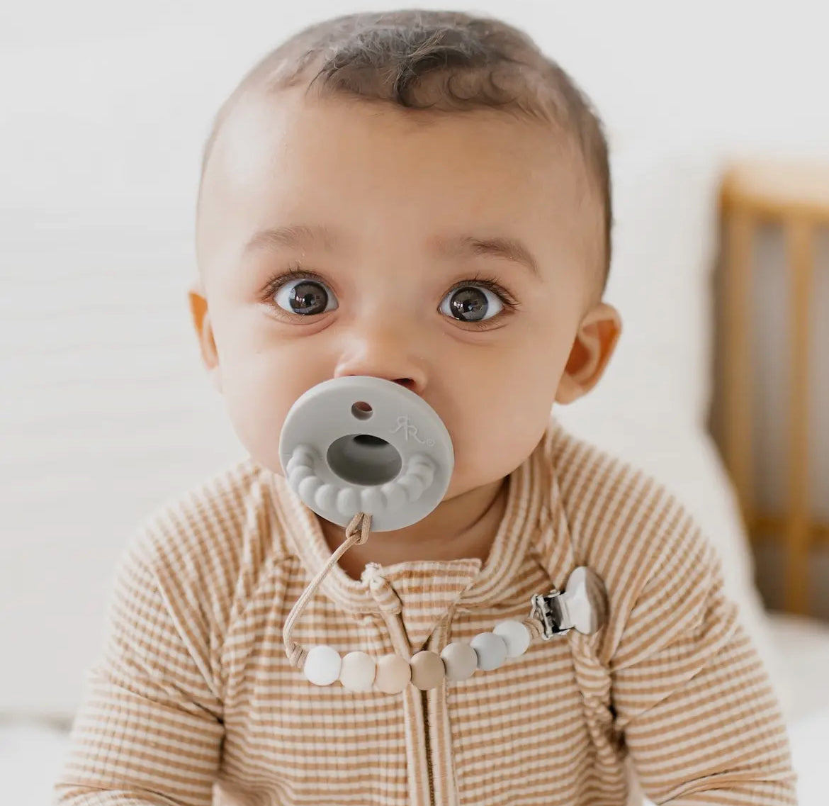 Georgia Cutie Clip (Pacifier Clip)